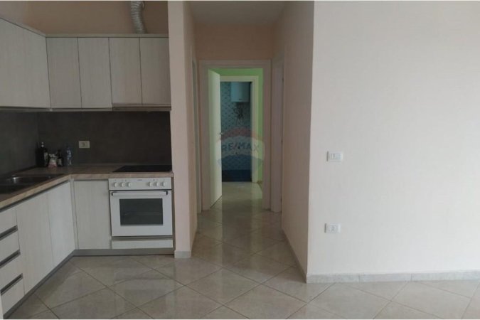 Tirane, jepet me qera apartament 2+1 Kati 3, 96 m² 500 € (Don Bosko)
