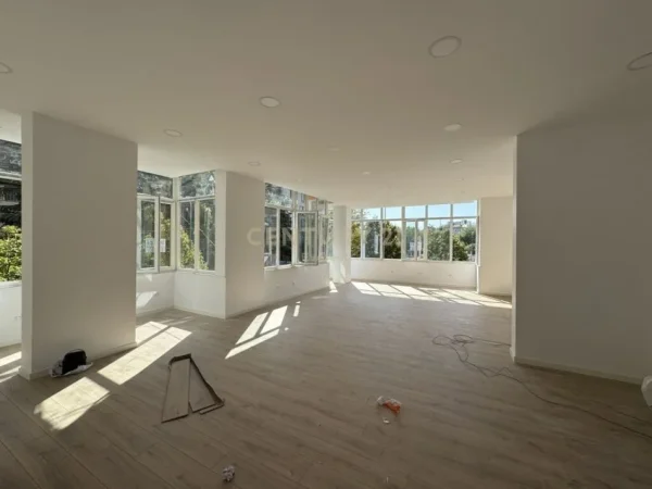 Tirane, shitet zyre Kati 1, 100 m² 230.000 € (RRUGA E KAVAJES)