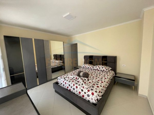 Tirane, shitet apartament 2+1 Kati 4, 95 m² 180.000 € (Stacioni i Trenit,)