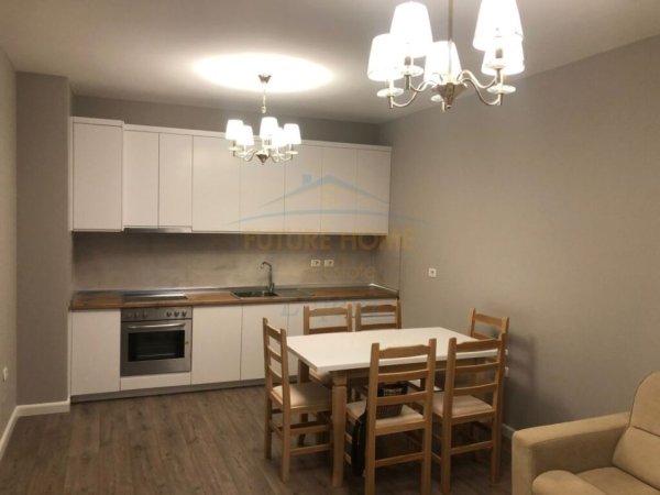 Tirane, jap me qera apartament 2+1 Kati 3, 85 m² 500 € (bulevardi migjeni unaze e re)