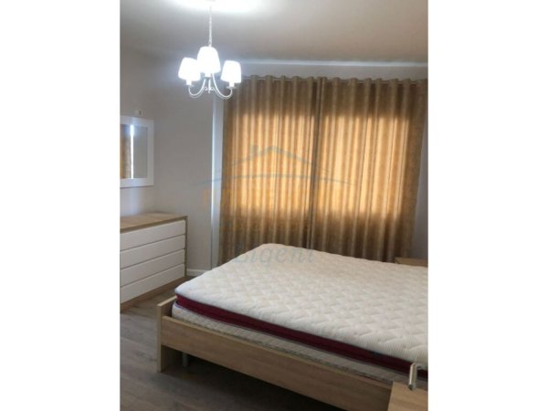 Tirane, jap me qera apartament 2+1 Kati 3, 85 m² 500 € (bulevardi migjeni unaze e re)