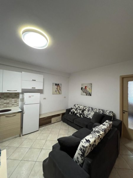 Tirane, jap me qera apartament 2+1 Kati 3, 78 m² 500 € (frosina plaku)