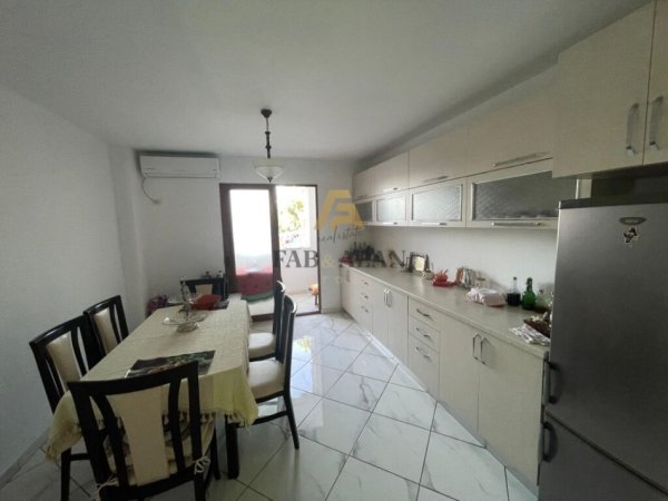 Tirane, shitet apartament 3+1+2 Kati 2, 94 m² 120.000 € (Allias)