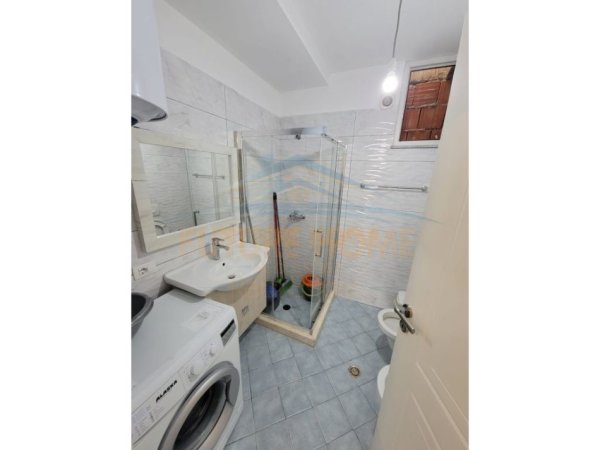 Tirane, jap me qera apartament 2+1 Kati 6, 114 m² 500 € (unaze e re)