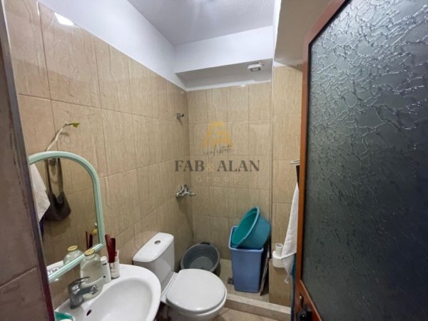 Tirane, shitet apartament 3+1+2 Kati 2, 94 m² 120.000 € (Allias)