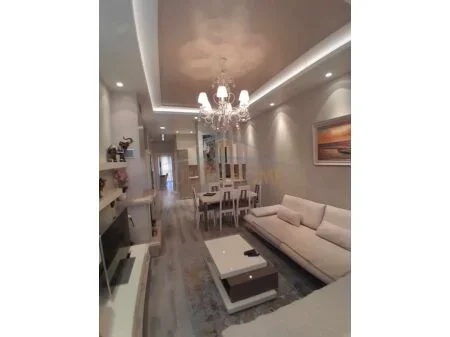 Tirane, jepet me qera apartament 2+1 Kati 7, 95 m² 700 € (Rruga e Dibres, Farmacia 10, Tiranë AREA44270)