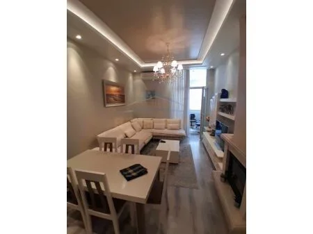 Tirane, jepet me qera apartament 2+1 Kati 7, 95 m² 700 € (Rruga e Dibres, Farmacia 10, Tiranë AREA44270)