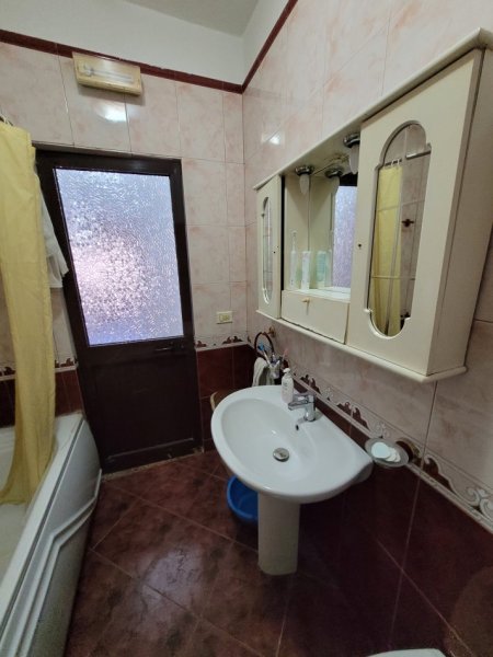 Tirane, jepet me qera apartament 3+1+Ballkon Kati 6, 113 m² 500 € (DON BOSKO)