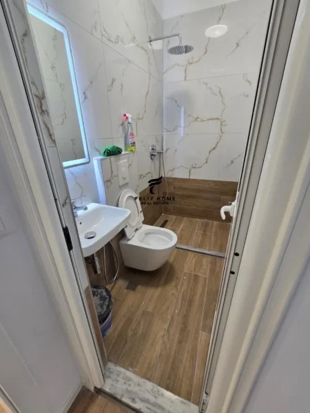 Tirane, shitet apartament 2+1+Ballkon Kati 2, 87 m² 210.000 € (RRUGA E ELBASANIT)