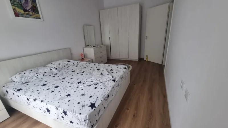 Tirane, jepet me qera apartament 1+1+Ballkon Kati 3, 60 m² 350 € (Rruga Pasho Hysa)