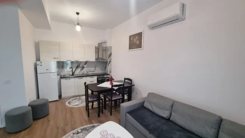 Tirane, jepet me qera apartament 1+1+Ballkon Kati 3, 60 m² 350 € (Rruga Pasho Hysa)