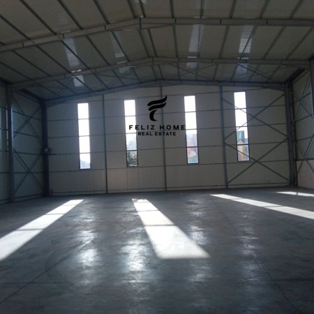 Tirane, jepet me qera magazine Kati 0, 550 m² 3.500 € (AUTOSTRADA TIRANES DURRES)