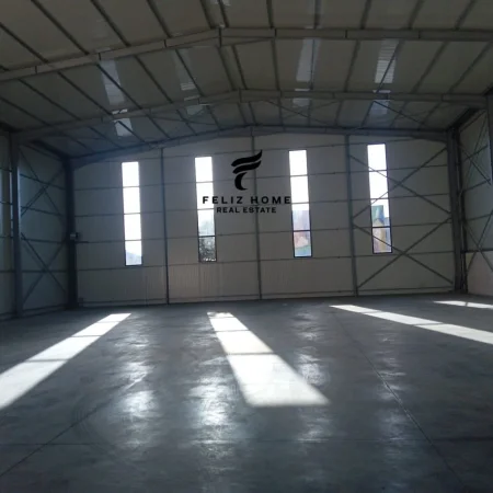 Tirane, jepet me qera magazine Kati 0, 550 m² 3.500 € (AUTOSTRADA TIRANES DURRES)