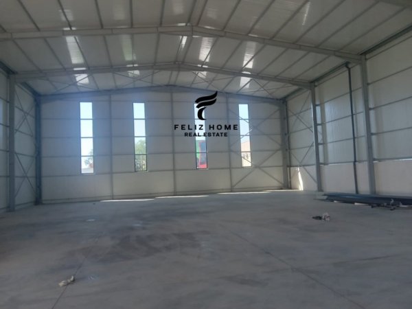 Tirane, jepet me qera magazine Kati 0, 550 m² 3.500 € (AUTOSTRADA TIRANES DURRES)