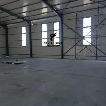 Tirane, jepet me qera magazine Kati 0, 300 m² 2.500 € (AUTOSTRADA TR-DR)