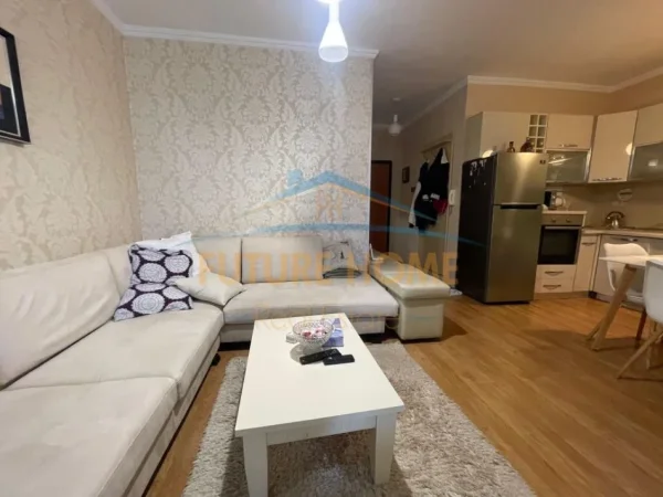 Tirane, shes apartament 1+1 Kati 16, 54 m² 155.000 € (Rruga Kostandin Kristoforidhi)