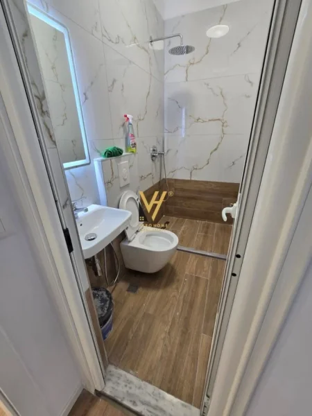 Tirane, shitet apartament 2+1+Ballkon Kati 2, 87 m² 210.000 € (RRUGA E ELBASANIT)