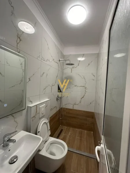 Tirane, shitet apartament 2+1+Ballkon Kati 2, 87 m² 210.000 € (RRUGA E ELBASANIT)