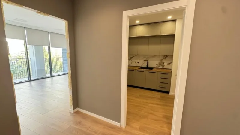 Tirane, jepet me qera zyre Kati 1, 70 m² 1.100 € (Rruga e Kosovareve)