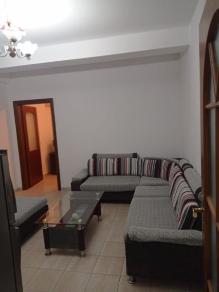 Tirane, jepet me qera apartament 2+1 Kati 2, 79 m² 450 € (rruga e dibres)
