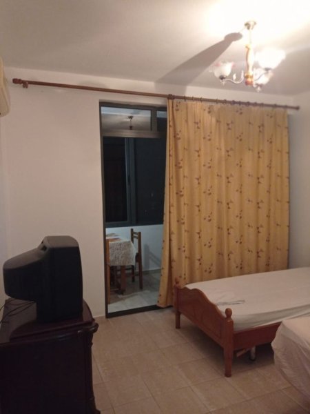 Tirane, jepet me qera apartament 2+1 Kati 2, 79 m² 450 € (rruga e dibres)
