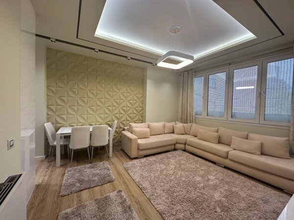 Tirane, jepet me qera apartament 2+1 , 1 m² 600 € (Brryli)