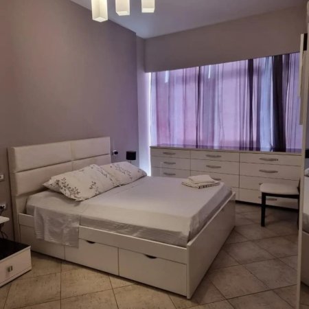 Tirane, jepet me qera apartament 2+1 Kati 2, 88 m² 800 € (Tish Daija - Komuna e Parisit)