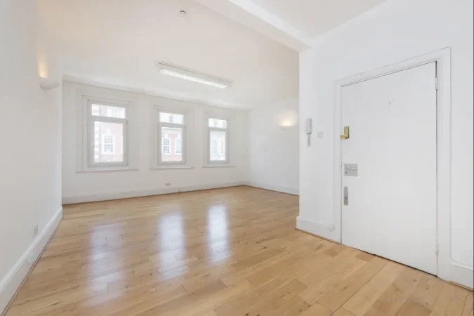 Tirane, jepet me qera zyre Kati 4, 64 m² 450 € (ASTIR)