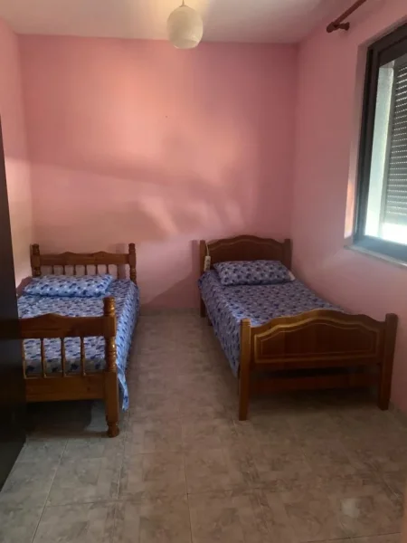 Tirane, jepet me qera shtepi 3+1 Kati 1, 110 m² 35 000 LEK (REXHEP TARJA)