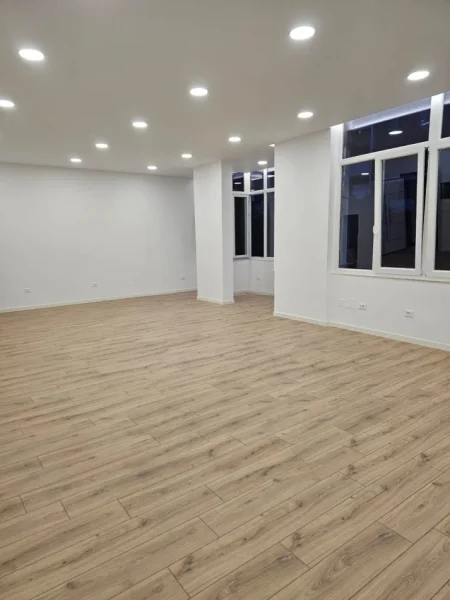 Tirane, shitet apartament 2+1 , 100 m² (Policia Bashkiake)