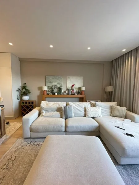 Tirane, shitet apartament 2+1 , 140 m² 185.000 € (River Residence)