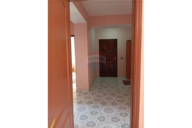 Tirane, jepet me qera apartament 2+1 , 75 m² 350 € (Todi Shkurti - Shkolla e Baletit - Tregu Elektrik)