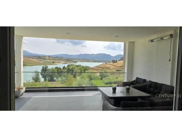 Tirane, shes Vile 4+1 Kati 0, 199 m² 850.000 € 