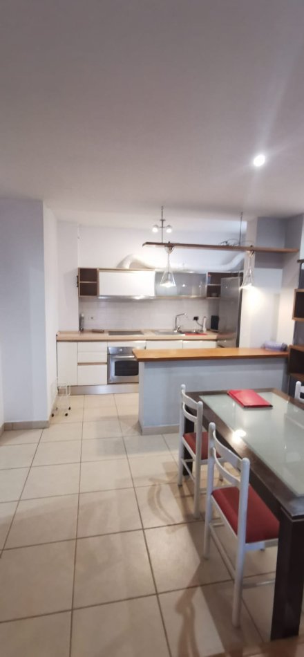 Tirane, jepet me qera apartament 2+1+Aneks+Ballkon Kati 7, 95 m² 651 € 