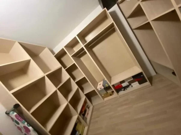 Tirane, jepet me qera apartament 1+1+Aneks+Ballkon Kati 4, 100 m² 401 €