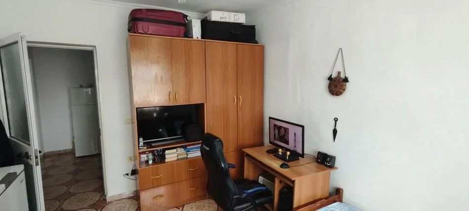 Tirane, shitet apartament 2+1+Ballkon Kati 5, 75 m² 113.000 € 