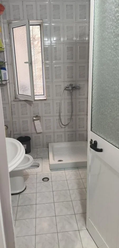 Tirane, shitet apartament 2+1+Ballkon Kati 5, 75 m² 113.000 € 