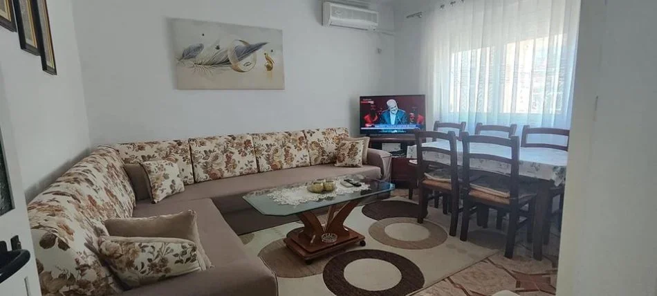 Tirane, shitet apartament 2+1+Ballkon Kati 5, 75 m² 113.000 € 