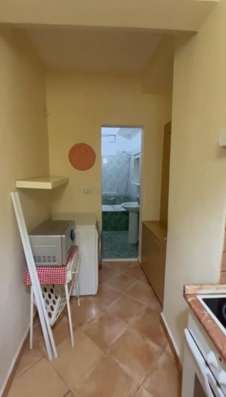 Tirane, Apartament 1+1 me qira  Kati 3, 69 m² 540 € (Myslym Shyri)