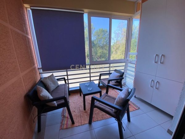 Durres, jepet me qera apartament 1+1+Ballkon Kati 3, 80 m² 400 € (PLEPA)