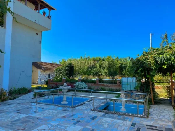 SHITET APART-HOTEL NE SEKTOR RINIA PRANE DETIT