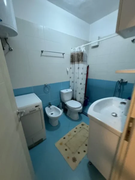 Tirane, jepet me qera apartament 2+1+Ballkon Kati 6, 82 m² 450 € (Rruga Sokrat Miho)