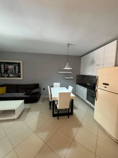 Tirane, jepet me qera apartament 2+1+Ballkon Kati 6, 82 m² 450 € (Rruga Sokrat Miho)