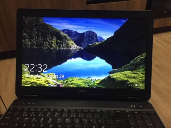 Tirane, shes Laptop Dell