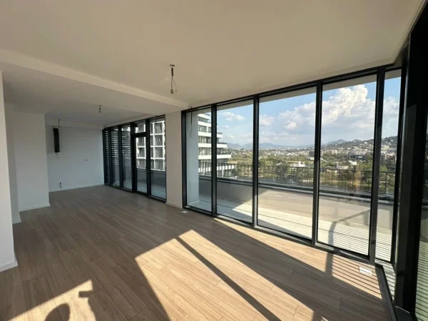 Tirane, jepet me qera zyre Kati 11, 135 m² 1.300 € (Lake View)