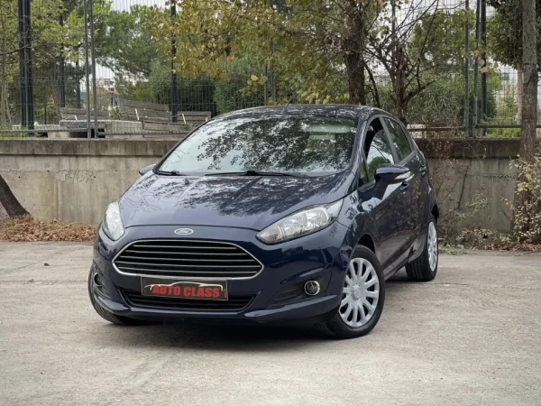 Tirane, shes makine FORD FIESTA Benzin+Gaz, blu e errët manuale Klima 134.000 km 5.200 €