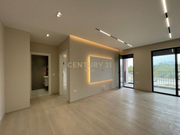 Tirane, jap me qera apartament 1+1 , 77 m² 650 € (Liqeni i Thatë)