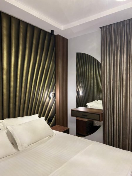 Tirane, jepet me qera apartament 2+1 ,