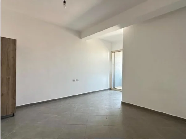 Tirane, jepet me qera apartament 2+1 Kati 7, 91 m² 400 € (Spitali Amerikan 3)
