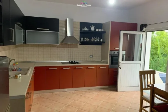 Tirane, jepet me qera apartament 2+1 Kati 2, 70 m² 380 € (Sauk)